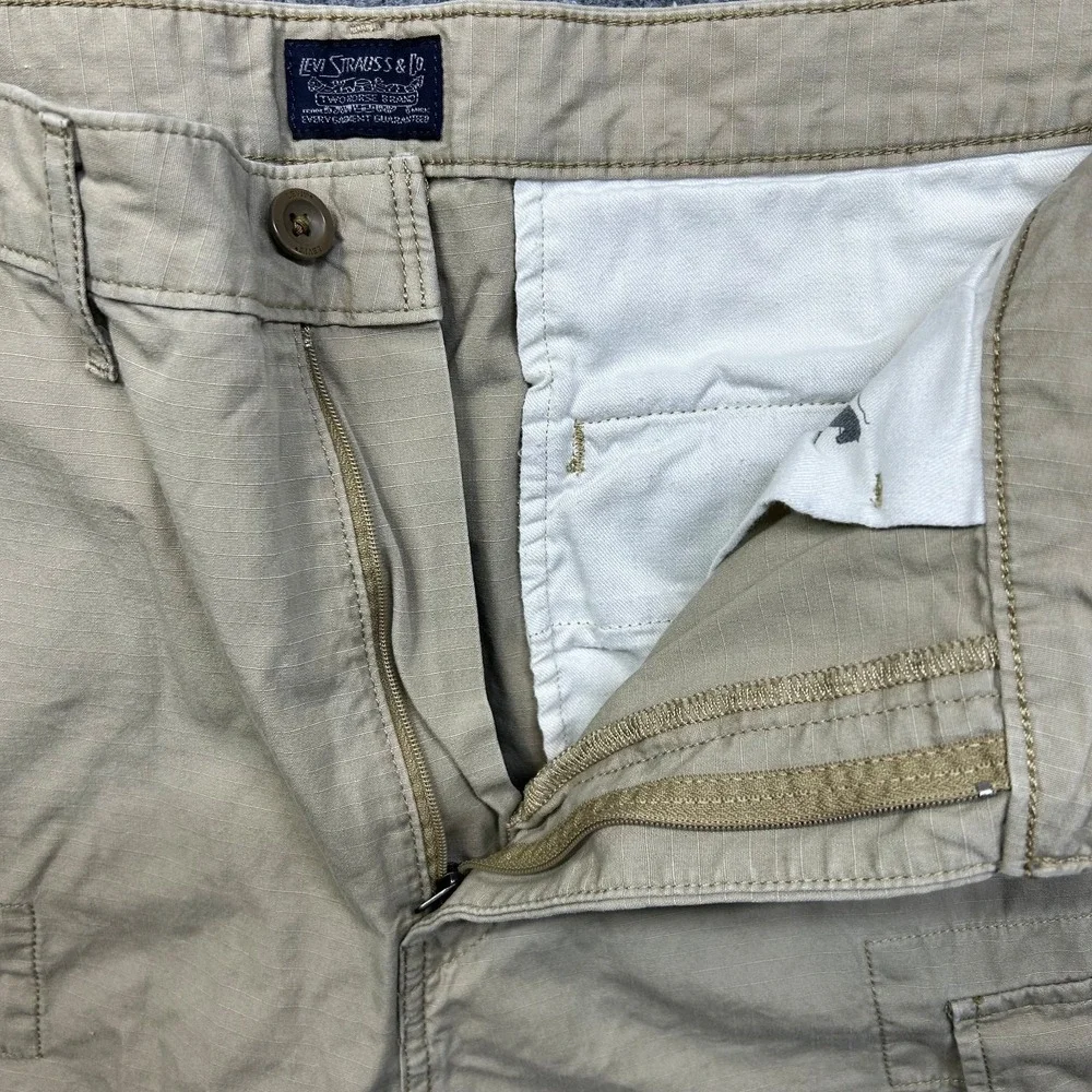 Levi’s Cargo Shorts Men's Beige Ripstop 10